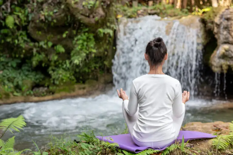 Healing with Nature: Simple Sustainable Habits for Everyday Well-Being 